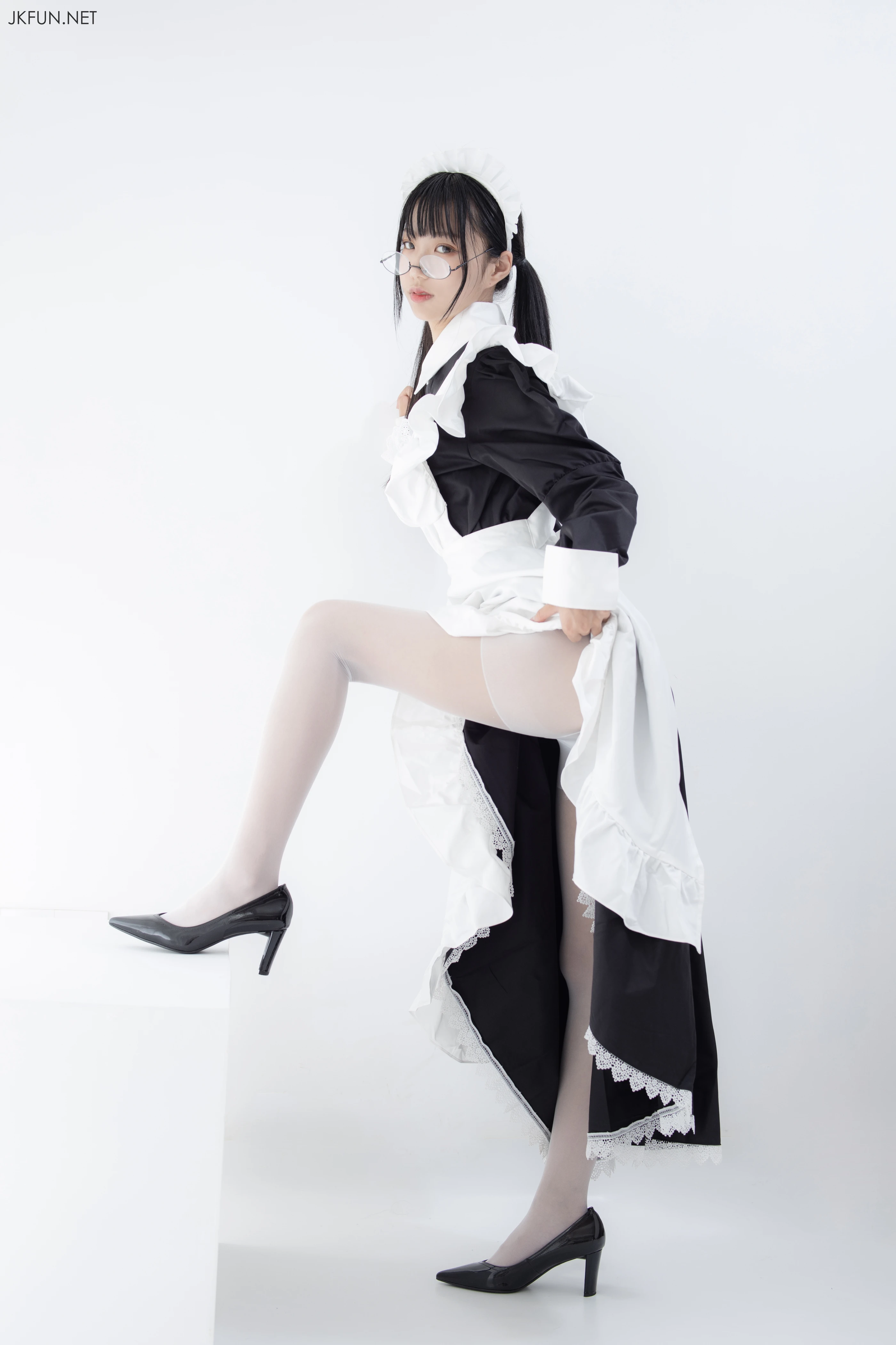森萝财团 [JKFUN-017] 眼镜白丝女仆 [127P 1V]插图4